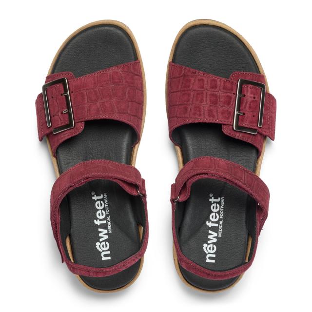 Damesandal med justerbar velcrorem og spænde