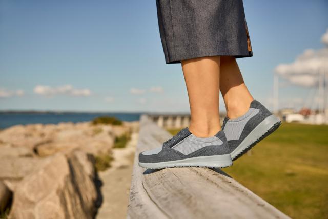 Snøresko med lynlåslukning - til damer