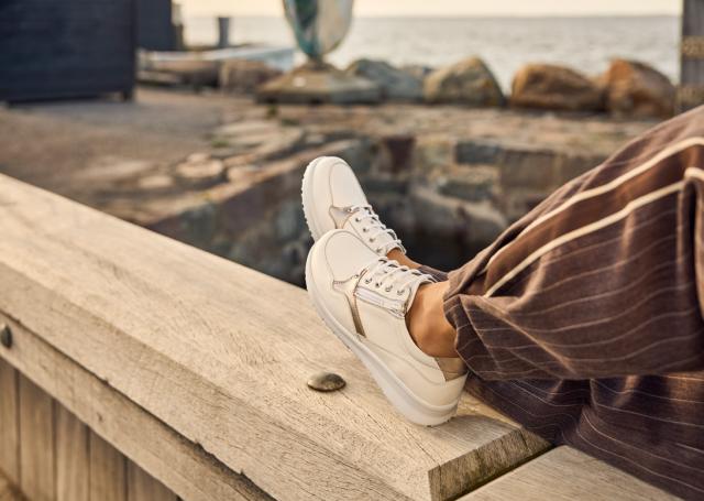 Snøresko med lynlåslukning - til damer